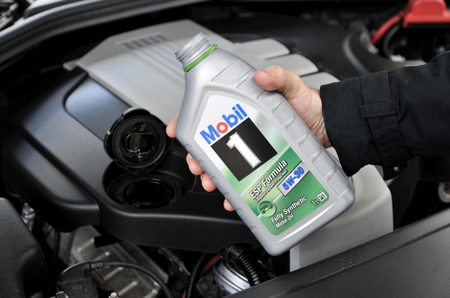 car engine oil